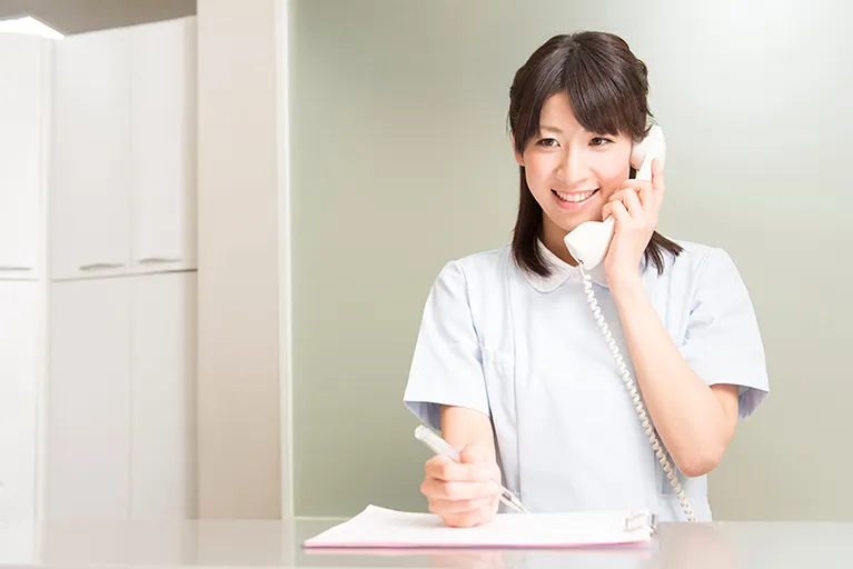 1:［お電話・メール］にて適応検査のご予約